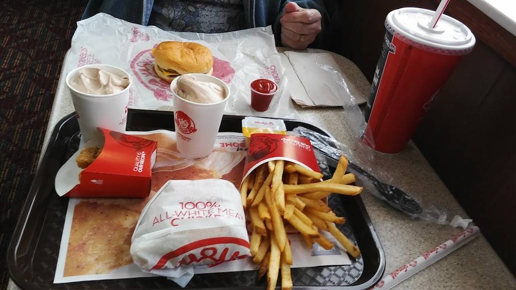 Wendys | restaurant | 4220 Elms Rd, Swartz Creek, MI 48473, USA | 8106301245 OR +1 810-630-1245