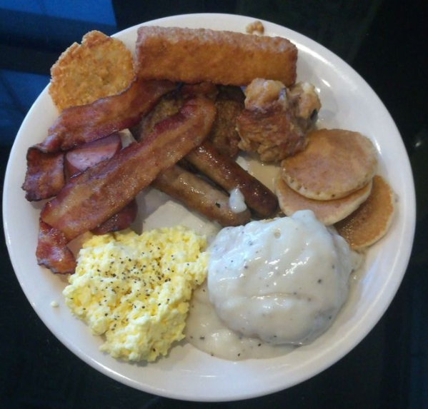 The Village Grille | restaurant | 801 Hoffman Rd, Green Bay, WI 54301, USA | 9203369901 OR +1 920-336-9901