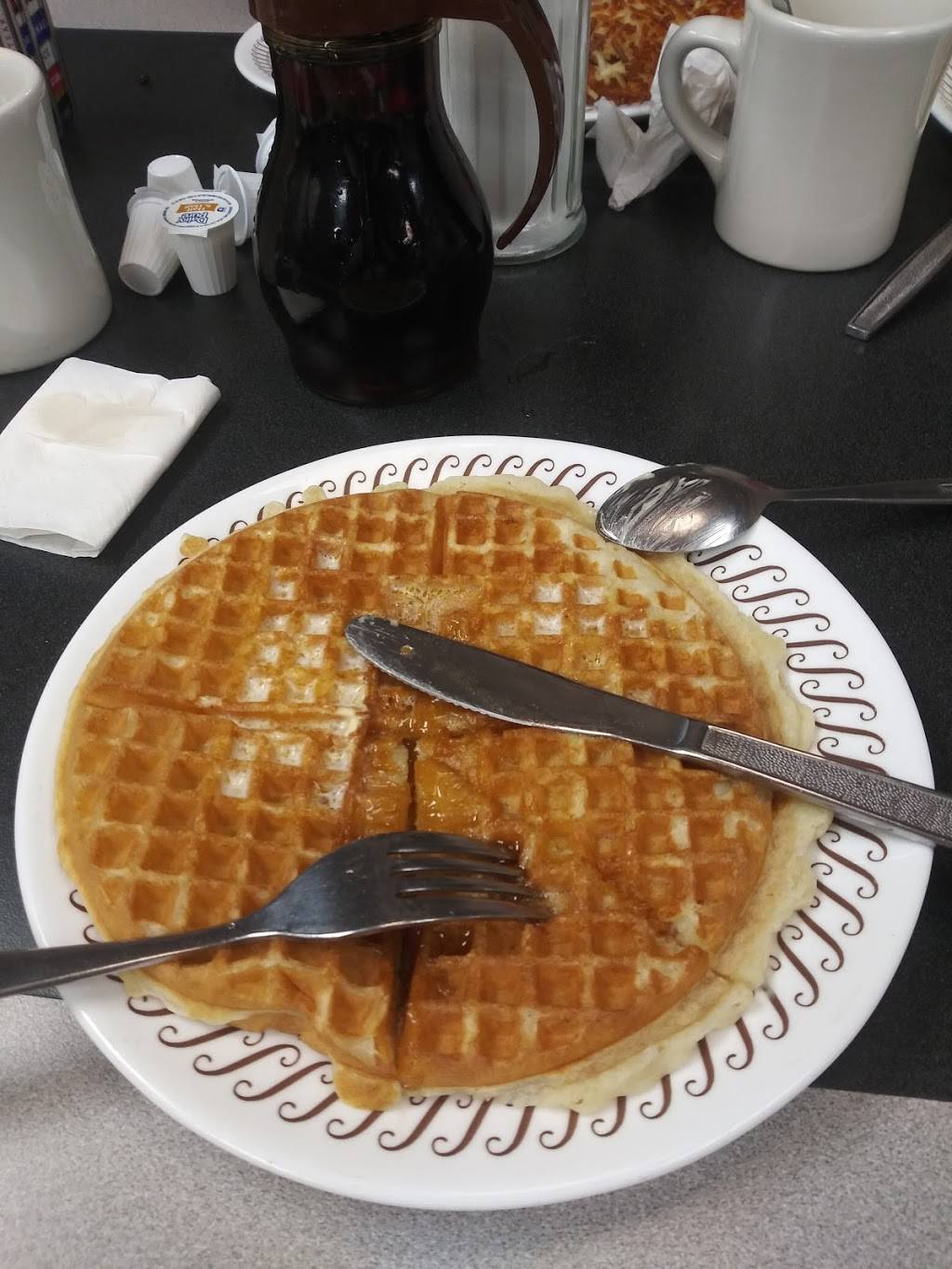 Waffle House | meal takeaway | 911 Airline Blvd, Portsmouth, VA 23707, USA | 7572889604 OR +1 757-288-9604