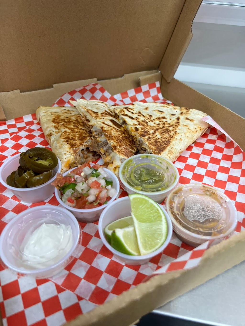 Juniors Tacos | restaurant | 13102 Bissonnet St, Houston, TX 77099, USA | 7132011112 OR +1 713-201-1112