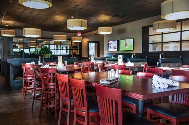 District 36 Wine Bar & Grille | restaurant | 1375 SW Vintage Pkwy, Ankeny, IA 50023, USA | 5152612502 OR +1 515-261-2502