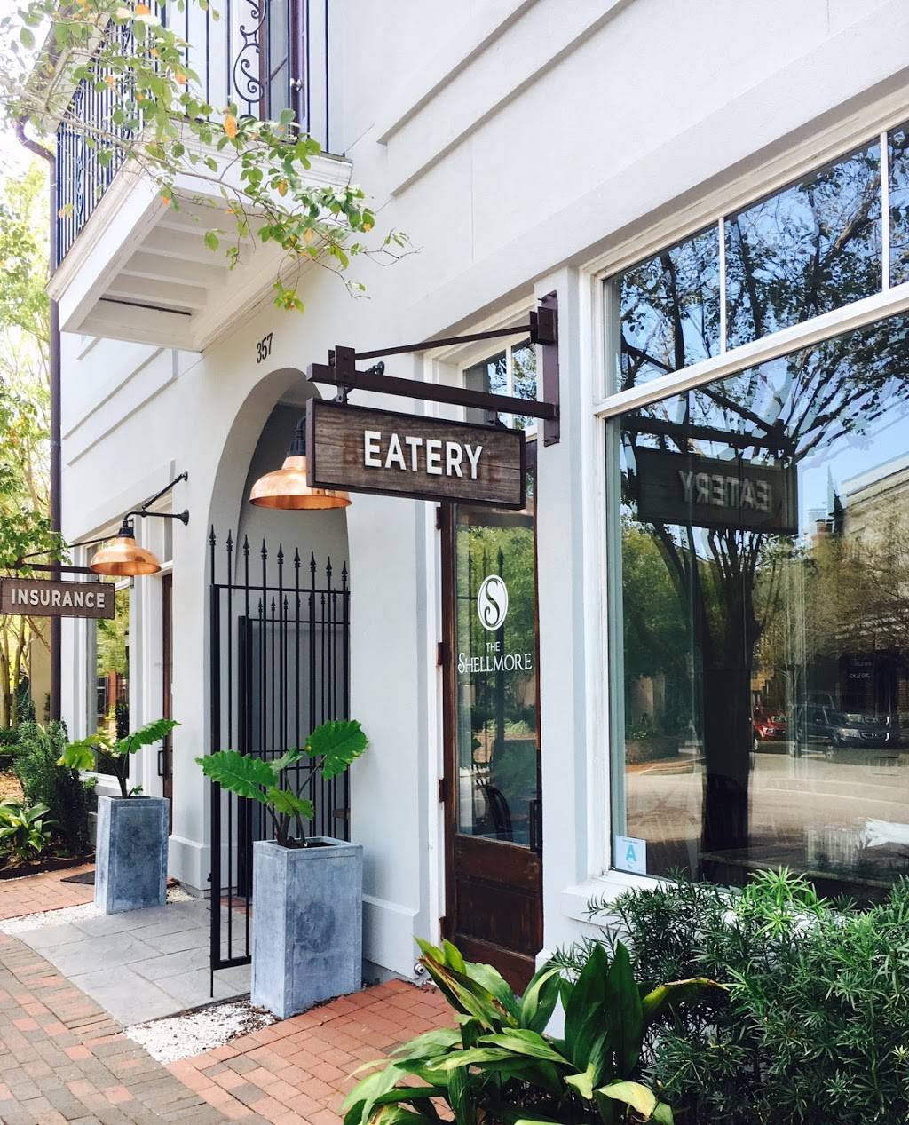 The Shellmore | restaurant | 357 N Shelmore Blvd, Mt Pleasant, SC 29464, USA | 8436549278 OR +1 843-654-9278