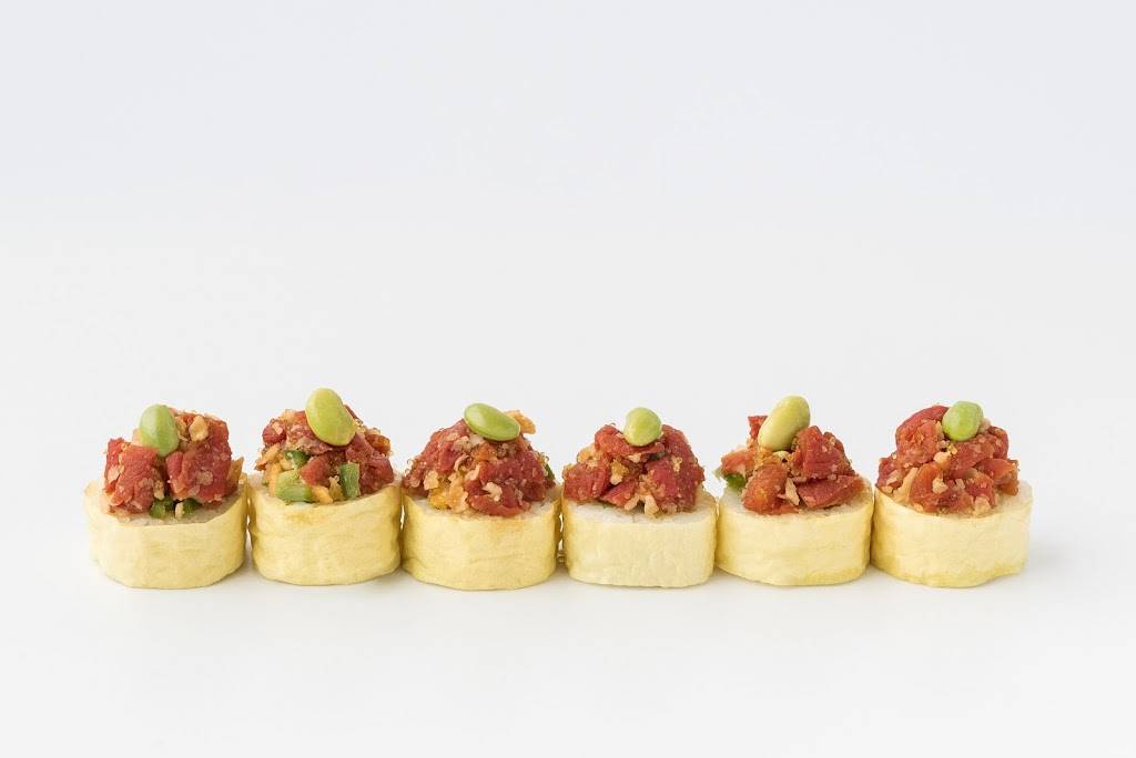 Yuzu sushi | meal takeaway | 5890 Avenue Desjardins, Saint-Hyacinthe, QC J2S 1A5, Canada | 4502529898 OR +1 450-252-9898