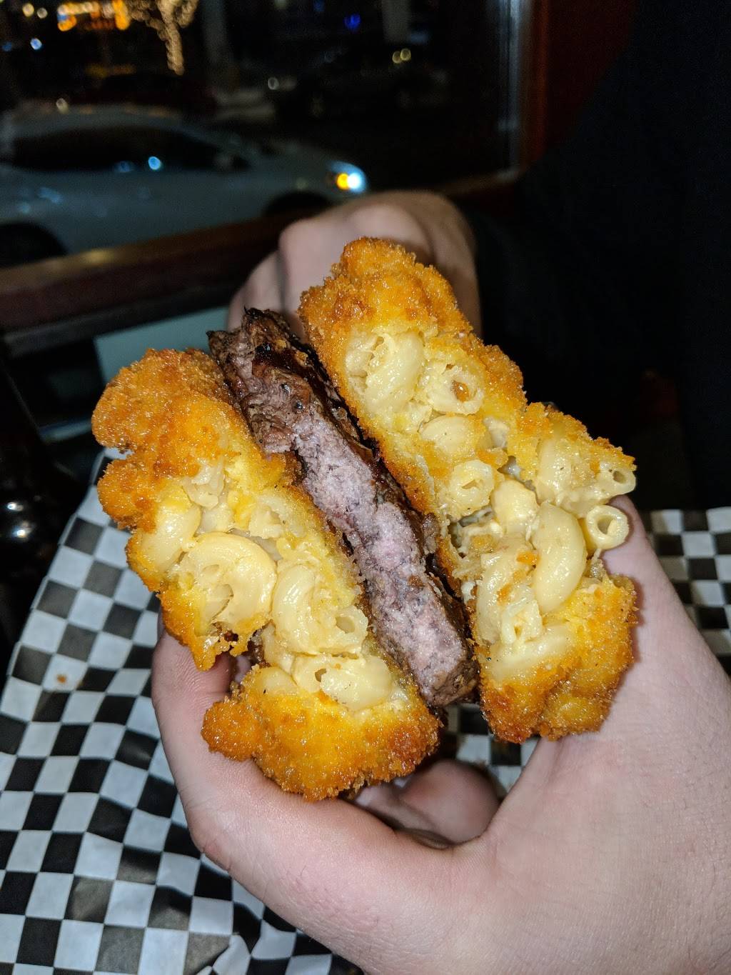 Local Burger | restaurant | 16 Main St, Northampton, MA 01060, USA | 4135865857 OR +1 413-586-5857