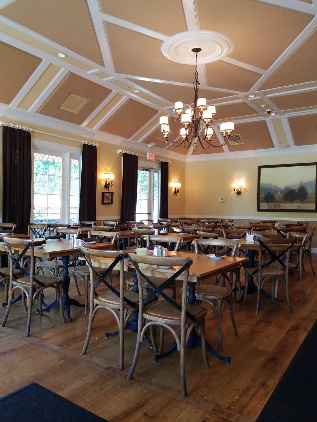 The Beehive | restaurant | 30 Old Rte 22, Armonk, NY 10504, USA | 9147650688 OR +1 914-765-0688