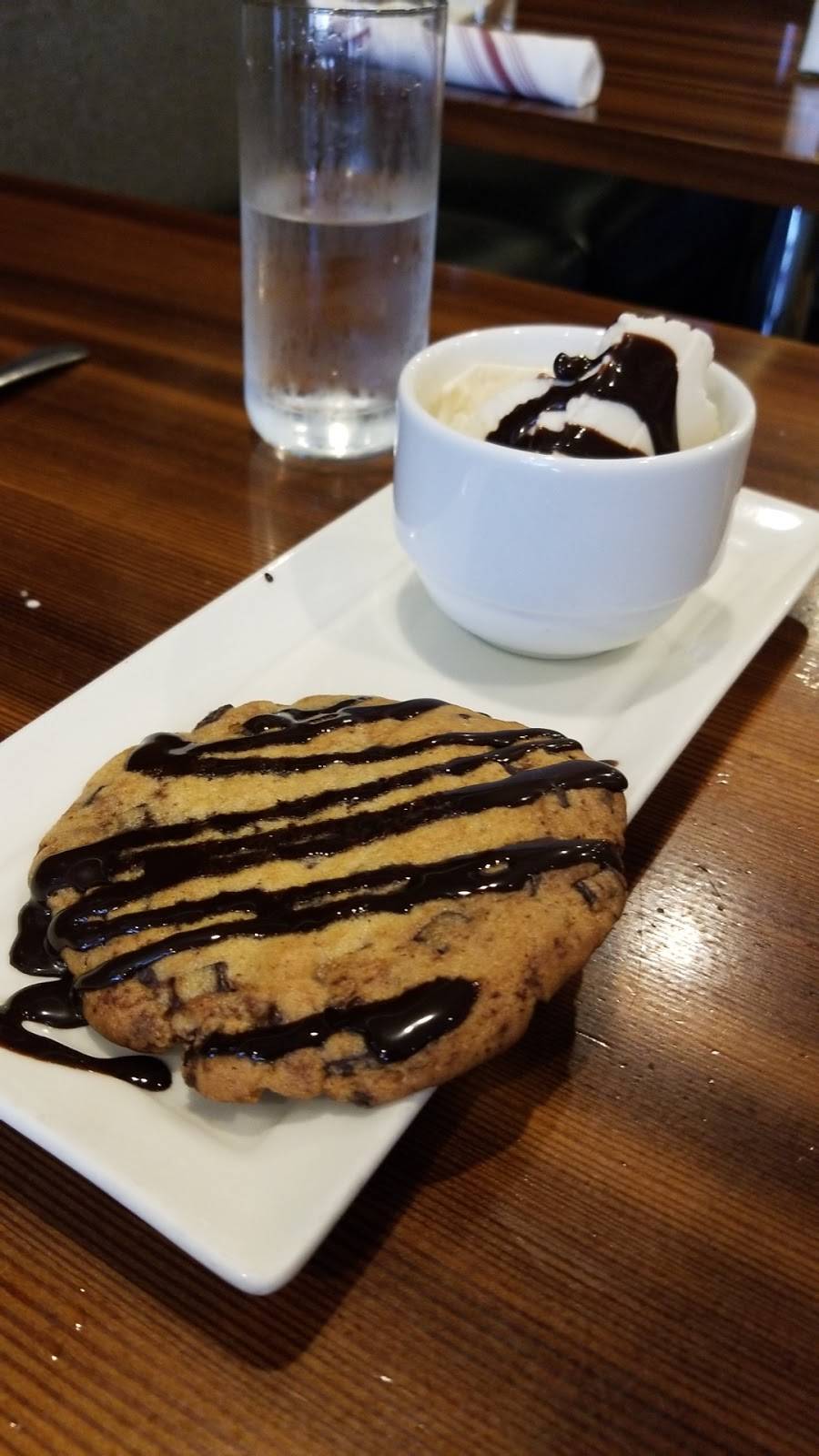 Milts Barbecue for the Perplexed | restaurant | 3411 N Broadway, Chicago, IL 60657, USA | 7736616384 OR +1 773-661-6384