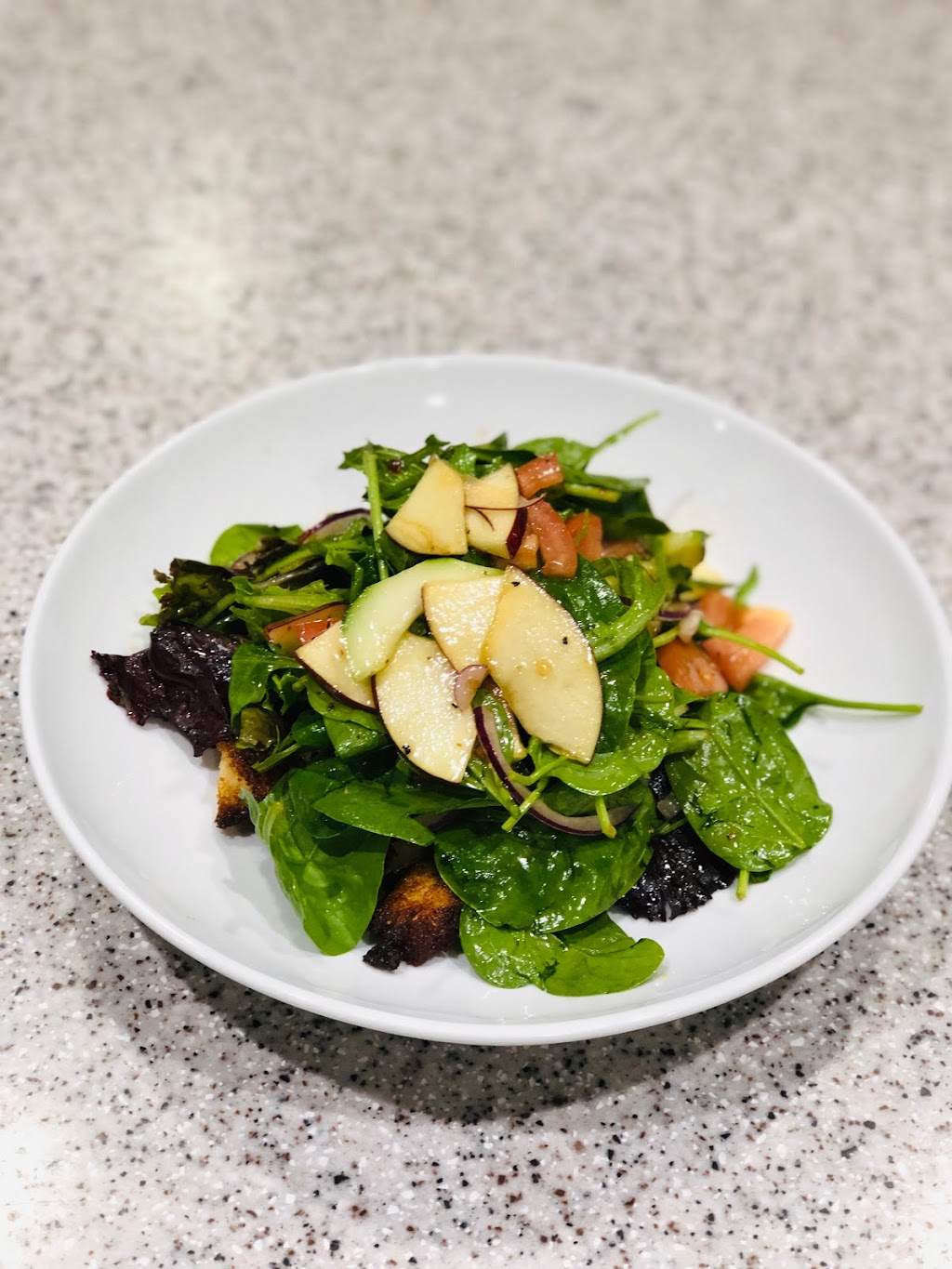 La Gran Manzana | restaurant | 22 Central Square, Boston, MA 02128, USA | 6174185728 OR +1 617-418-5728