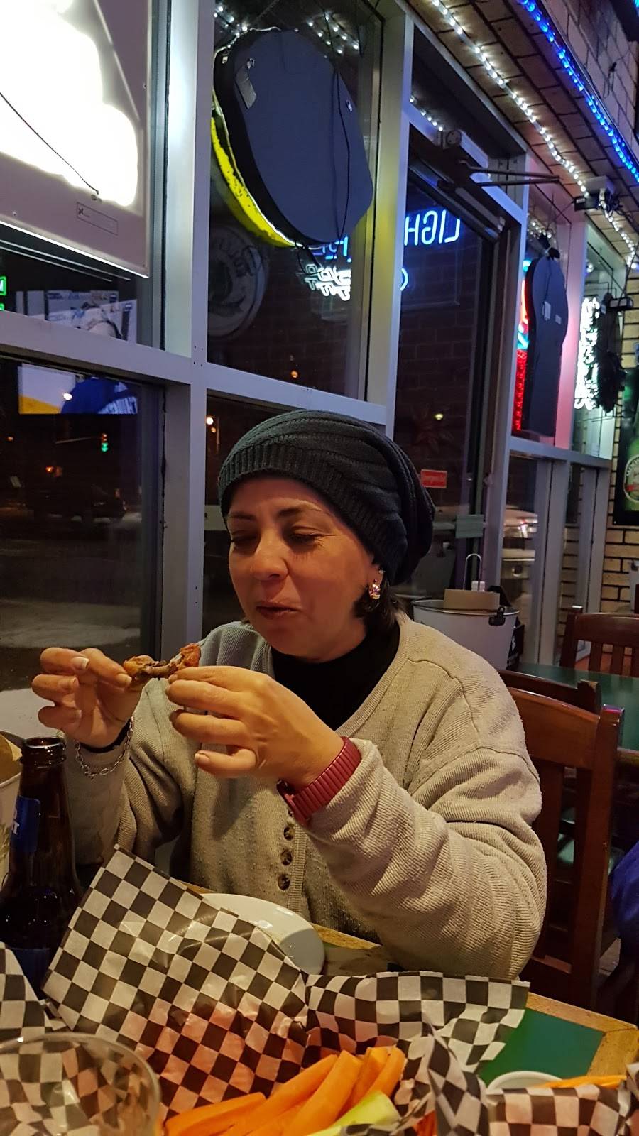 C.W. Coops | restaurant | 808 Innisfil Beach Rd, Innisfil, ON L9S 2C3, Canada | 7054311234 OR +1 705-431-1234