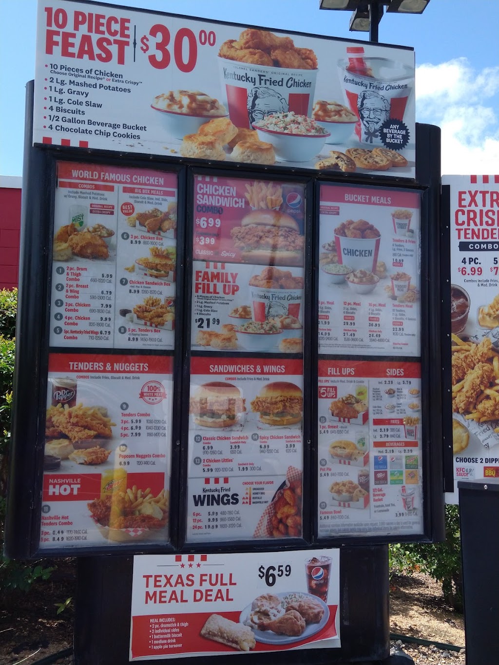 KFC | restaurant | 4101 S McColl Rd, Edinburg, TX 78539, USA | 9565870074 OR +1 956-587-0074