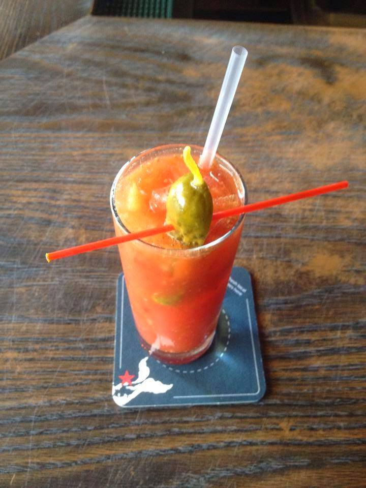 Shines Bar | restaurant | 55 California St, Long Beach, NY 11561, USA | 5164329248 OR +1 516-432-9248