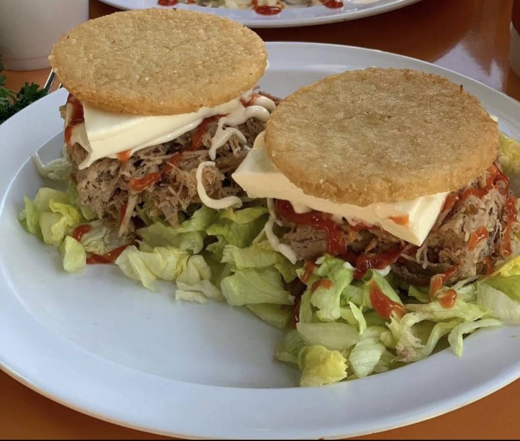 La Venezuela de Antier Food 2 | restaurant | 13466 Landstar Blvd, Orlando, FL 32824, USA | 4073466445 OR +1 407-346-6445