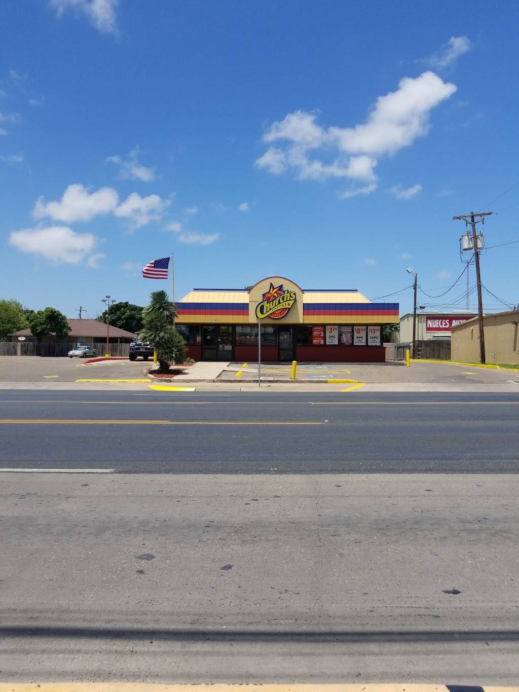 Churchs Chicken | restaurant | 3140 Gollihar Rd, Corpus Christi, TX 78415, USA | 3618528123 OR +1 361-852-8123