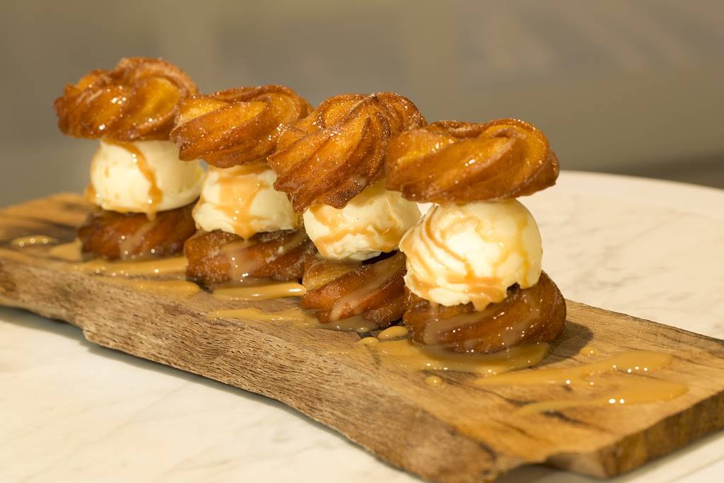 Cast Restaurant & Lounge | night club | 1819 Ocean Ave, Santa Monica, CA 90401, USA | 3102607511 OR +1 310-260-7511