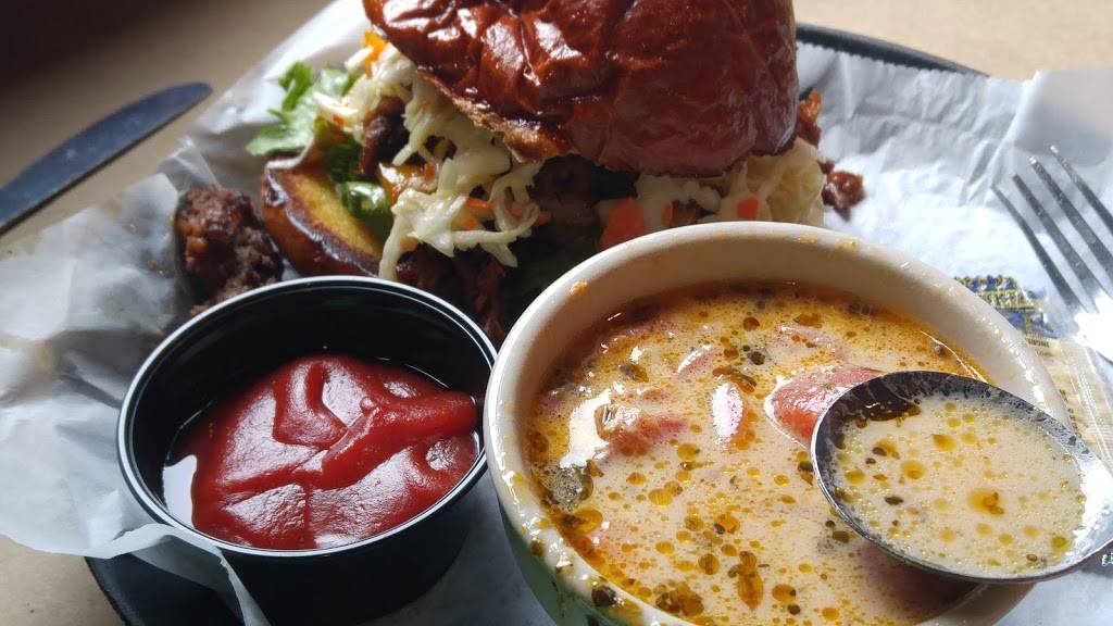 Brickhouse Craft Burgers & Brews | restaurant | 500 Grant St, De Pere, WI 54115, USA | 9203382337 OR +1 920-338-2337