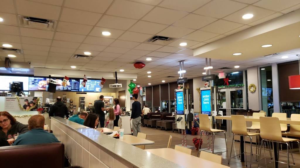 McDonalds | cafe | 13101 N Kendall Dr, Miami, FL 33186, USA | 3053863998 OR +1 305-386-3998
