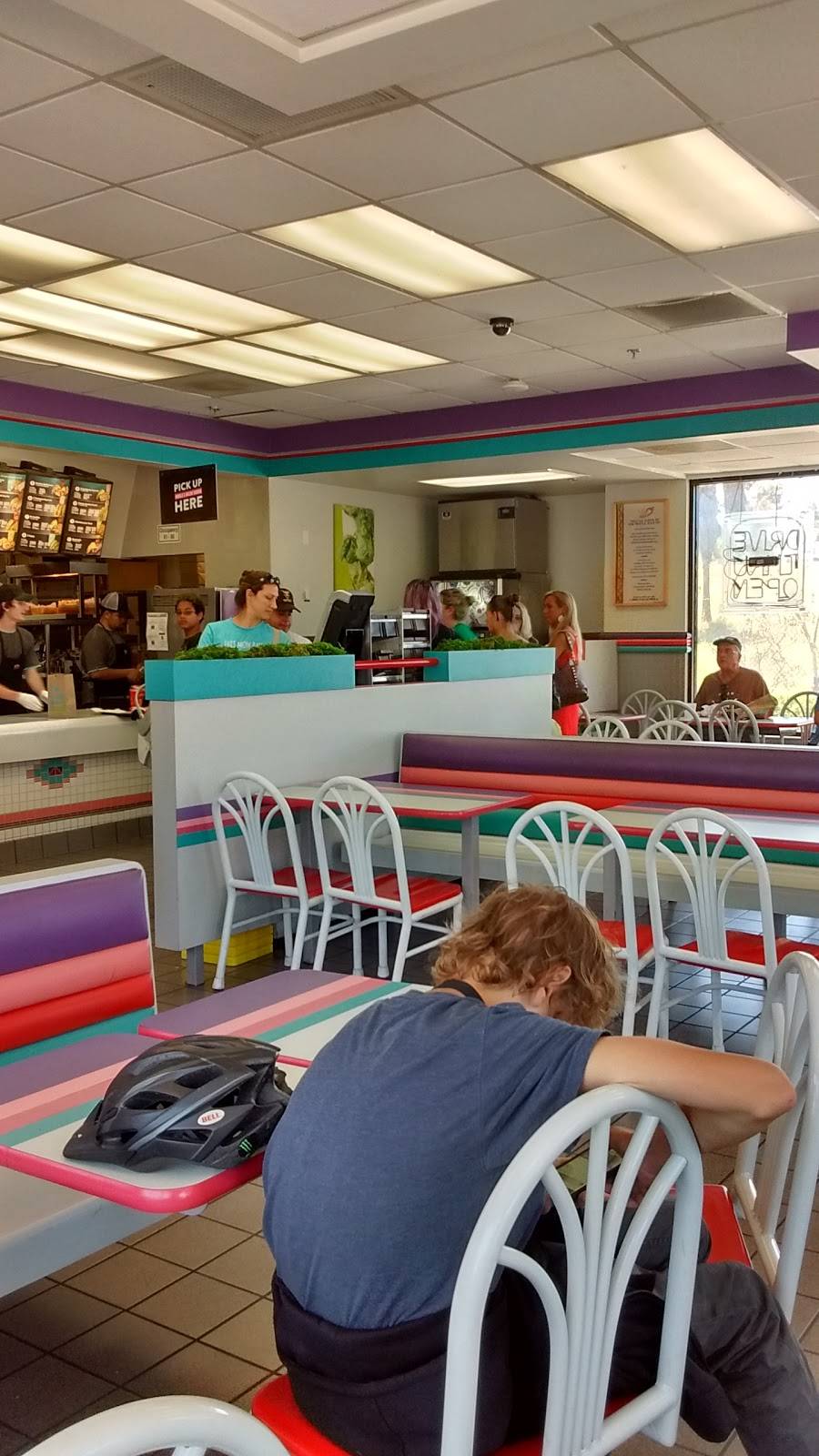 Taco Bell | meal takeaway | 2827 Navajo Rd, El Cajon, CA 92020, USA | 6194636577 OR +1 619-463-6577