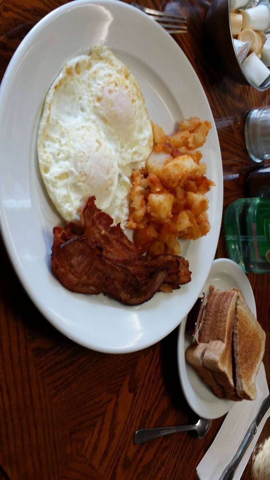 Uptown Restaurant | restaurant | 521 Tecumseh Rd E, Windsor, ON N8X 2S1, Canada | 5192589405 OR +1 519-258-9405