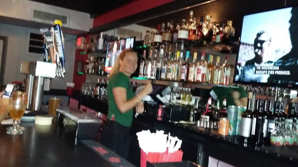 Tuckd Away Bar and Grill | restaurant | 90 Yonkers Ave, Tuckahoe, NY 10707, USA | 9142229162 OR +1 914-222-9162