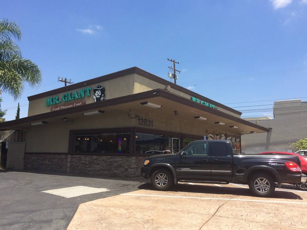 Mr. Giant | restaurant | 12831 Whittier Blvd, Whittier, CA 90602, USA | 5626963858 OR +1 562-696-3858