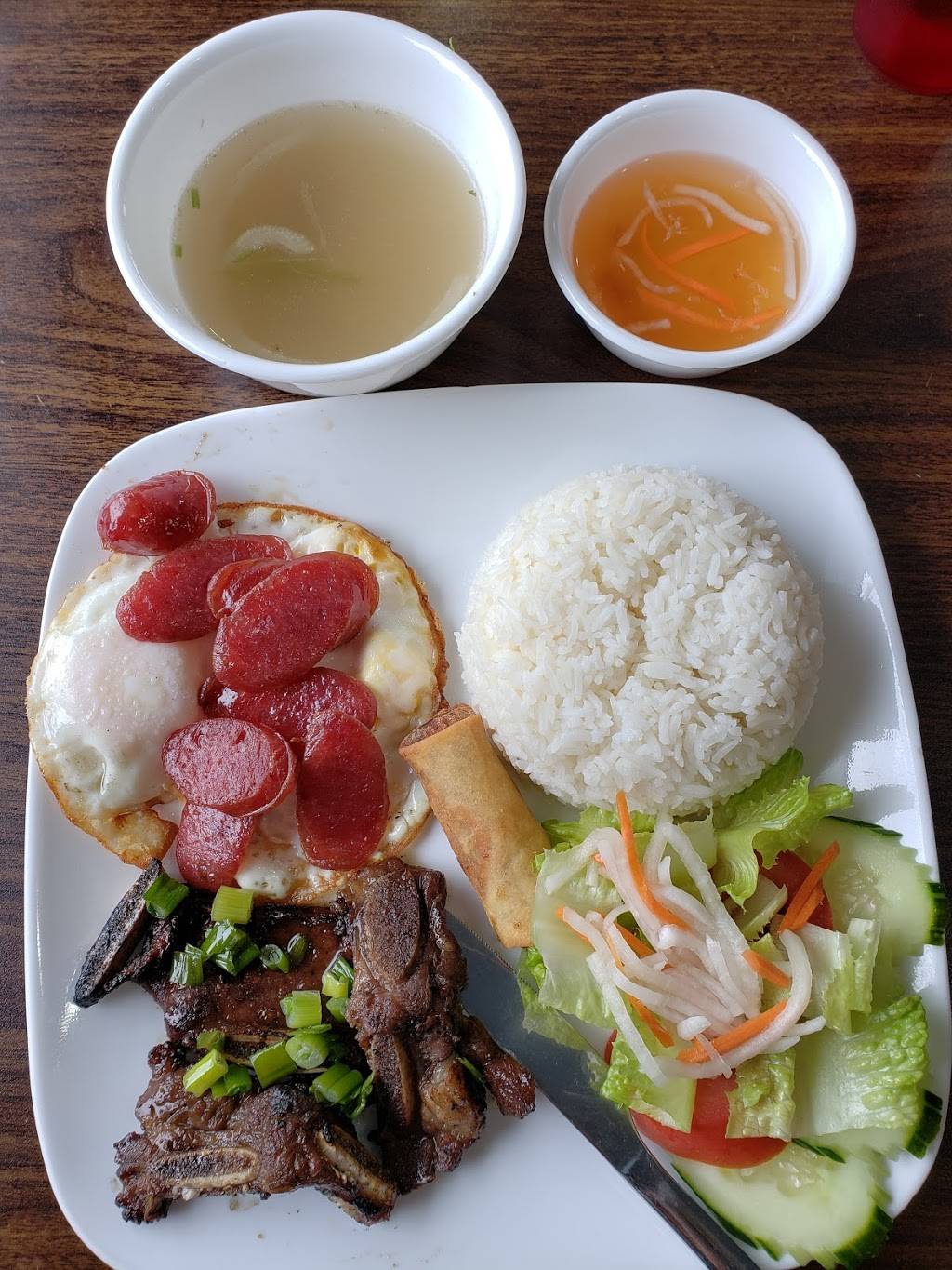 5 Lua Pho | restaurant | 6261 McCormick Blvd, Chicago, IL 60659, USA | 7735090909 OR +1 773-509-0909