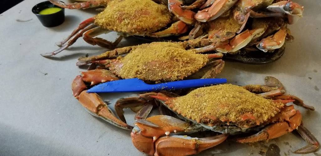 Floyd’s Crossroads Pub | restaurant | 4809 Ten Oaks Rd, Dayton, MD 21036, USA | 4105317485 OR +1 410-531-7485