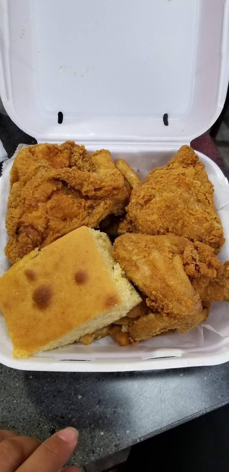 Wings n Things | restaurant | 1717 Dutch Broadway, Elmont, NY 11003, USA | 5163417075 OR +1 516-341-7075