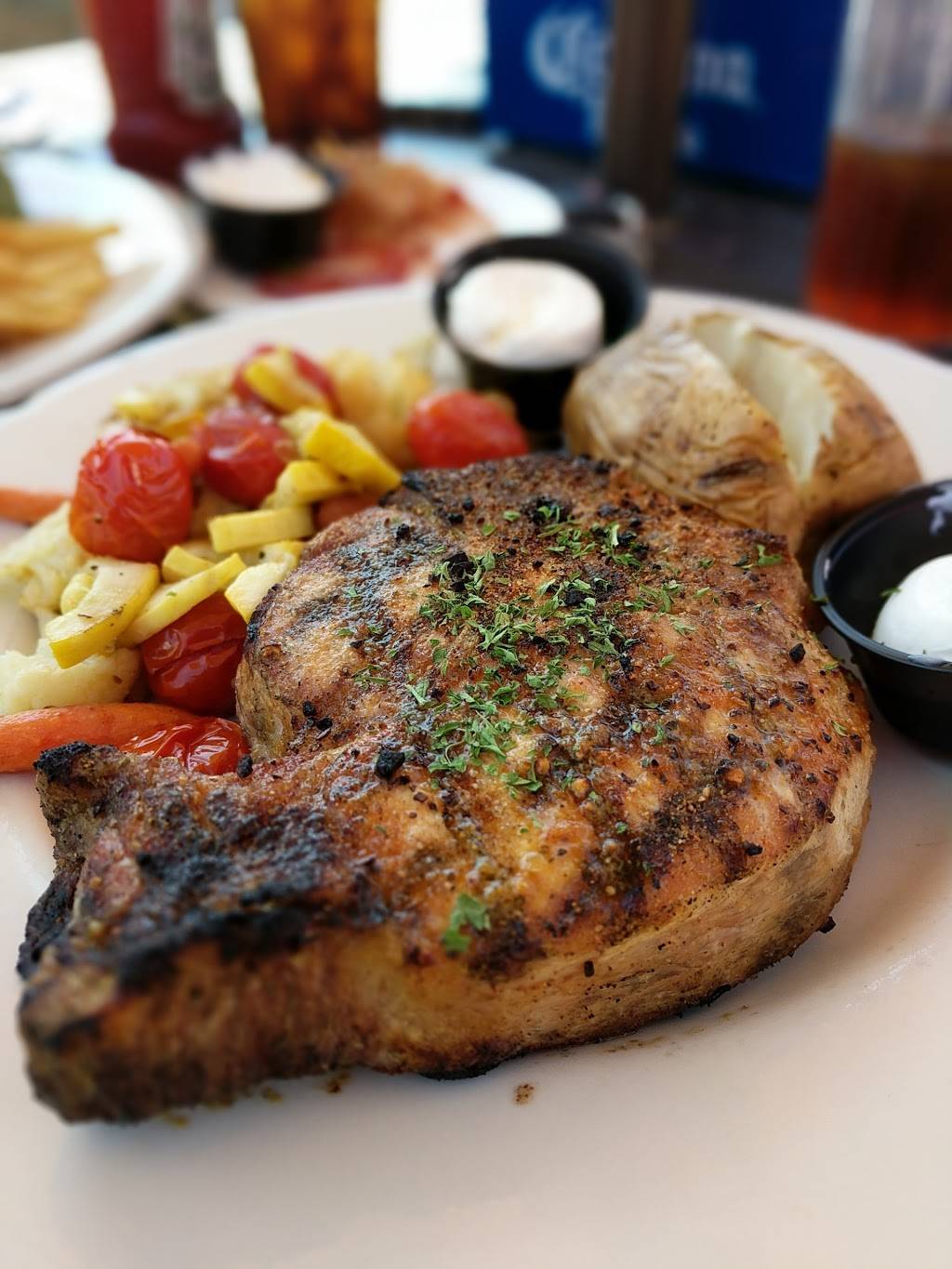 Crows Nest | restaurant | 2170 N Buck Rd, Lakeside Marblehead, OH 43440, USA | 4197341742 OR +1 419-734-1742