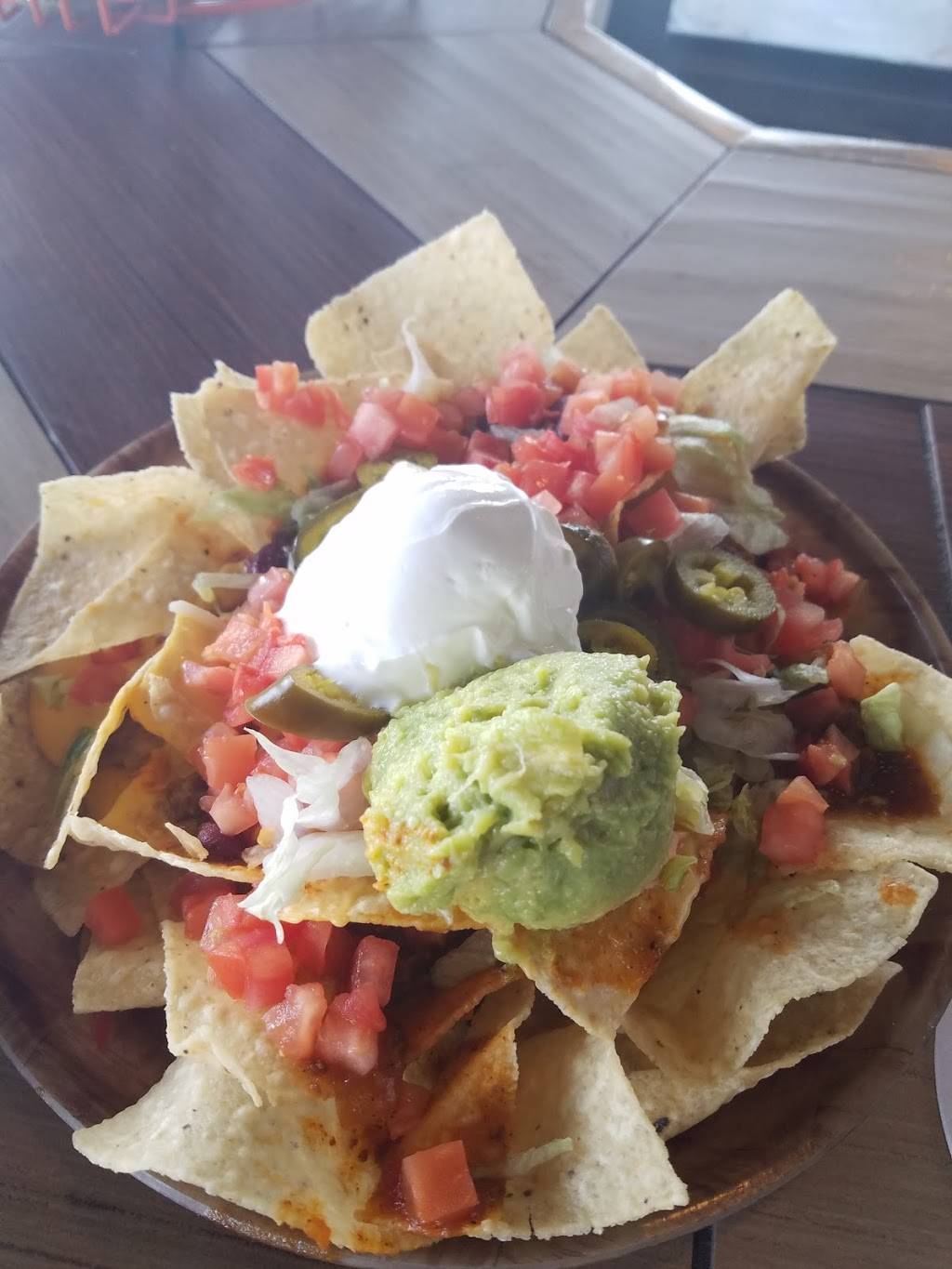 Hooters | meal takeaway | 192 W, Boardwalk Pl E, Madeira Beach, FL 33708, USA | 7277974668 OR +1 727-797-4668