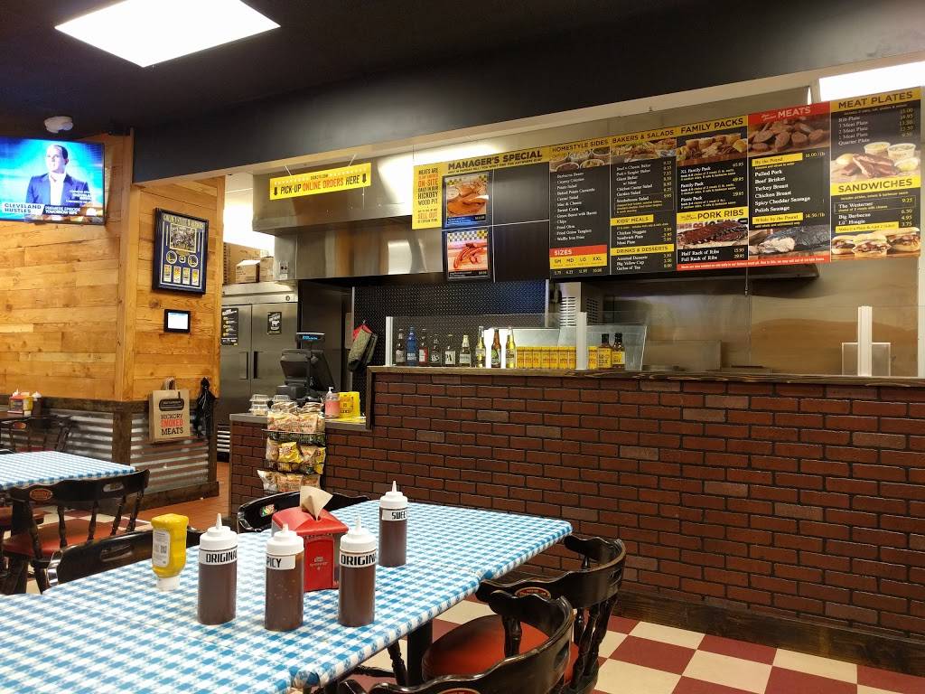 Dickeys Barbecue Pit | restaurant | 1049 Cochrane Rd, Morgan Hill, CA 95037, USA | 6698883161 OR +1 669-888-3161