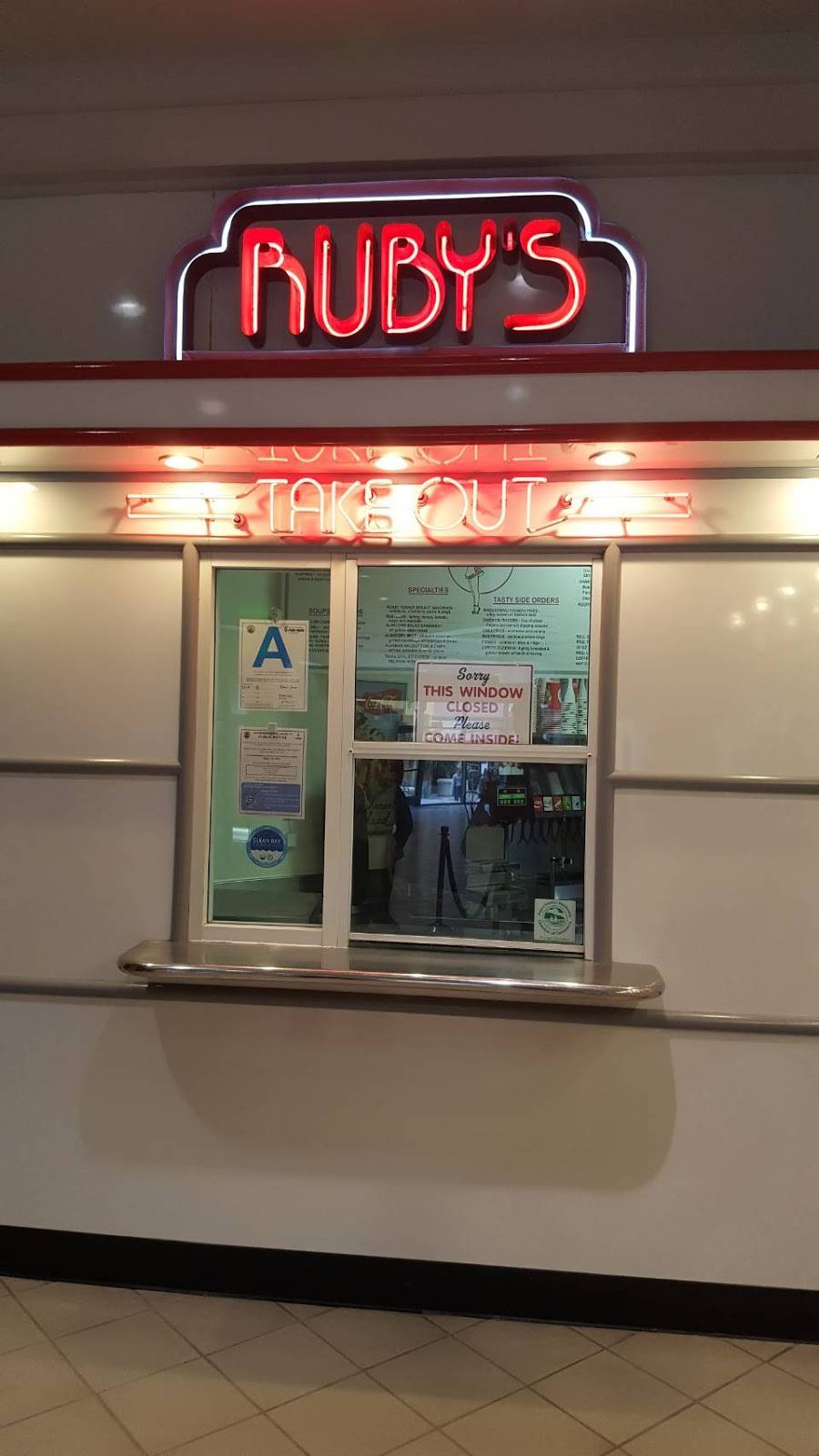 Rubys Diner | restaurant | 550 Deep Valley Dr, Rolling Hills Estates, CA 90274, USA | 3105447829 OR +1 310-544-7829