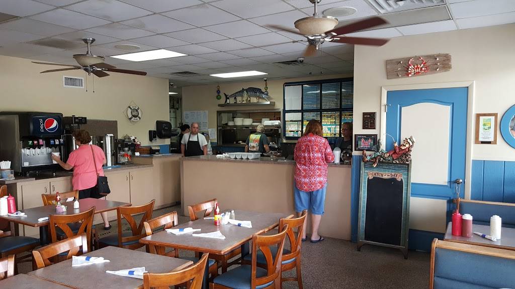 Juniors Seafood Restaurant and Grill | restaurant | 9349 Main St N, Jacksonville, FL 32218, USA | 9047519180 OR +1 904-751-9180