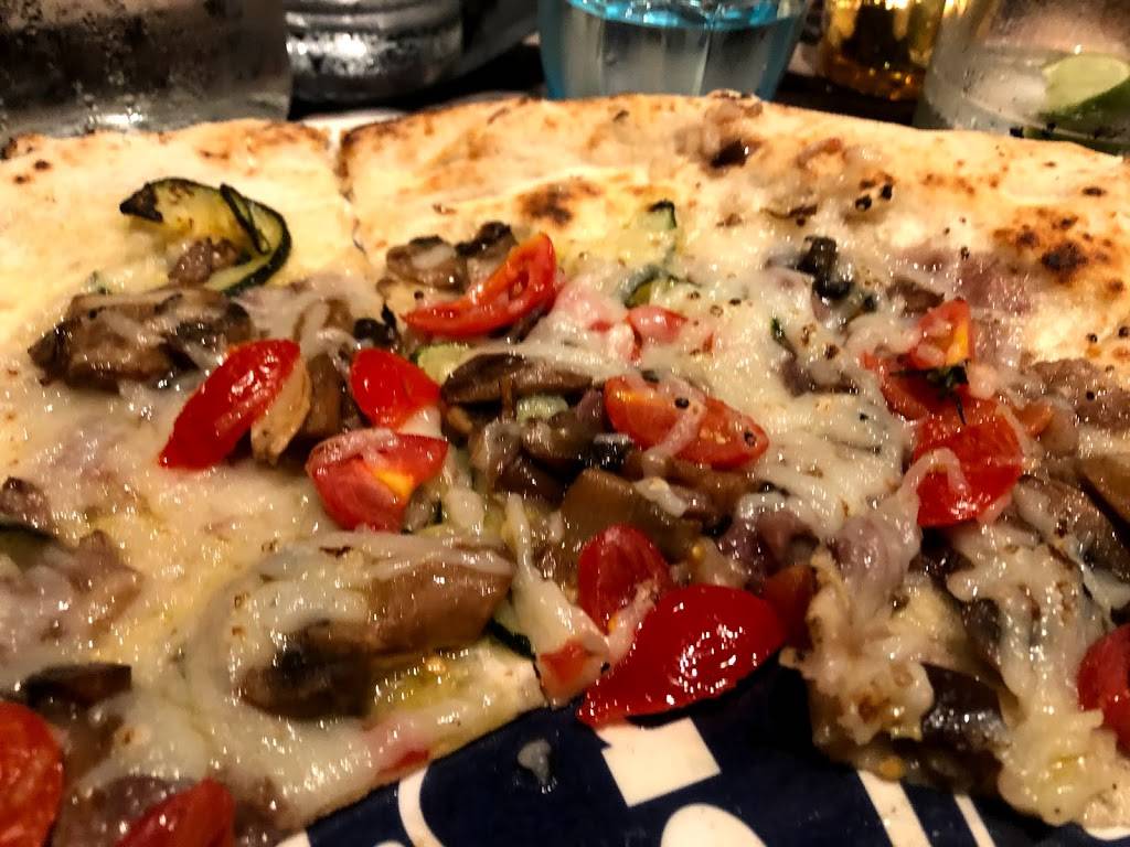 Sorbillo Pizzeria - Miami Beach | restaurant | 100 Collins Ave, Miami Beach, FL 33139, USA | 3053810588 OR +1 305-381-0588