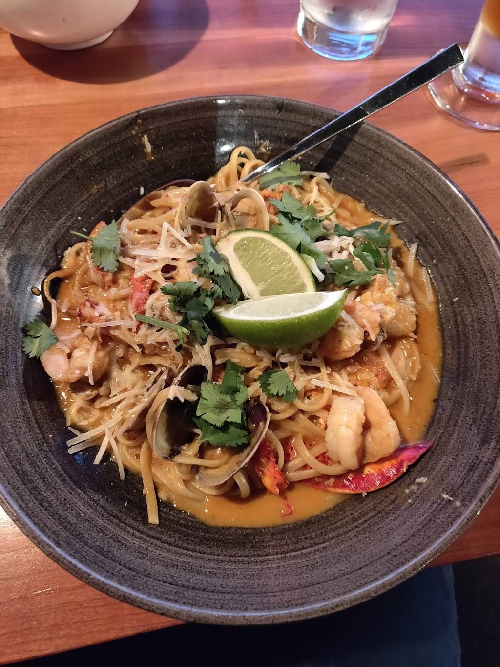 Krawbar Restaurant | restaurant | 80 Front St N, Issaquah, WA 98027, USA | 4256777387 OR +1 425-677-7387