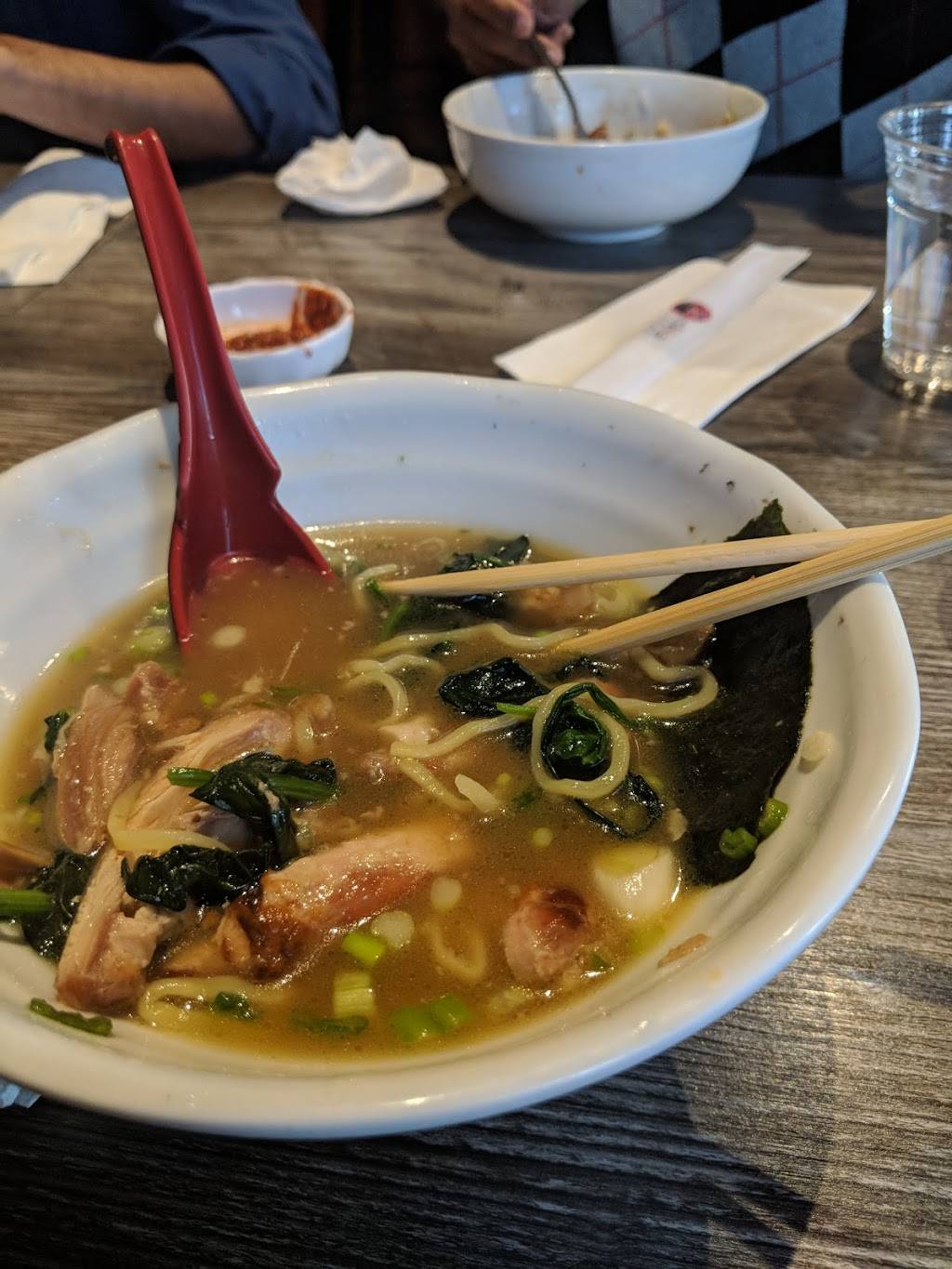 Meun Fan thai cafe | restaurant | 5664 Calle Real, Goleta, CA 93117, USA | 8056810588 OR +1 805-681-0588