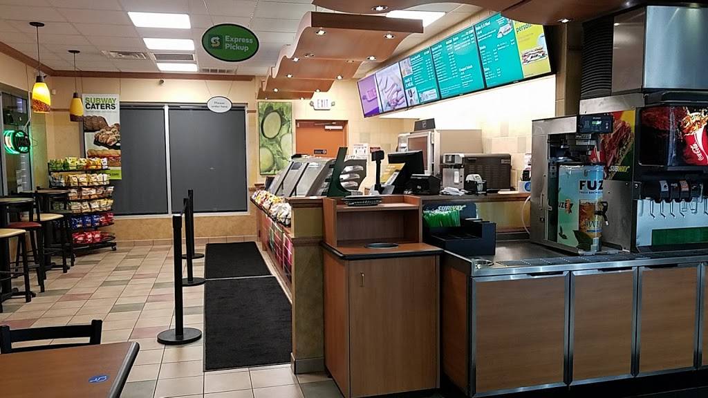 Subway | restaurant | 2930 Willow Street Pike, Willow Street, PA 17584, USA | 7174645408 OR +1 717-464-5408