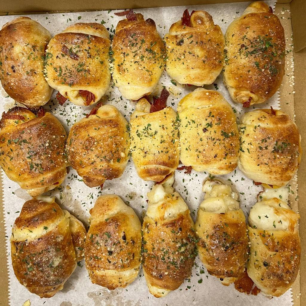 The Pizza Pitt | restaurant | 800 Forrest St NW, Atlanta, GA 30318, USA | 4048491524 OR +1 404-849-1524