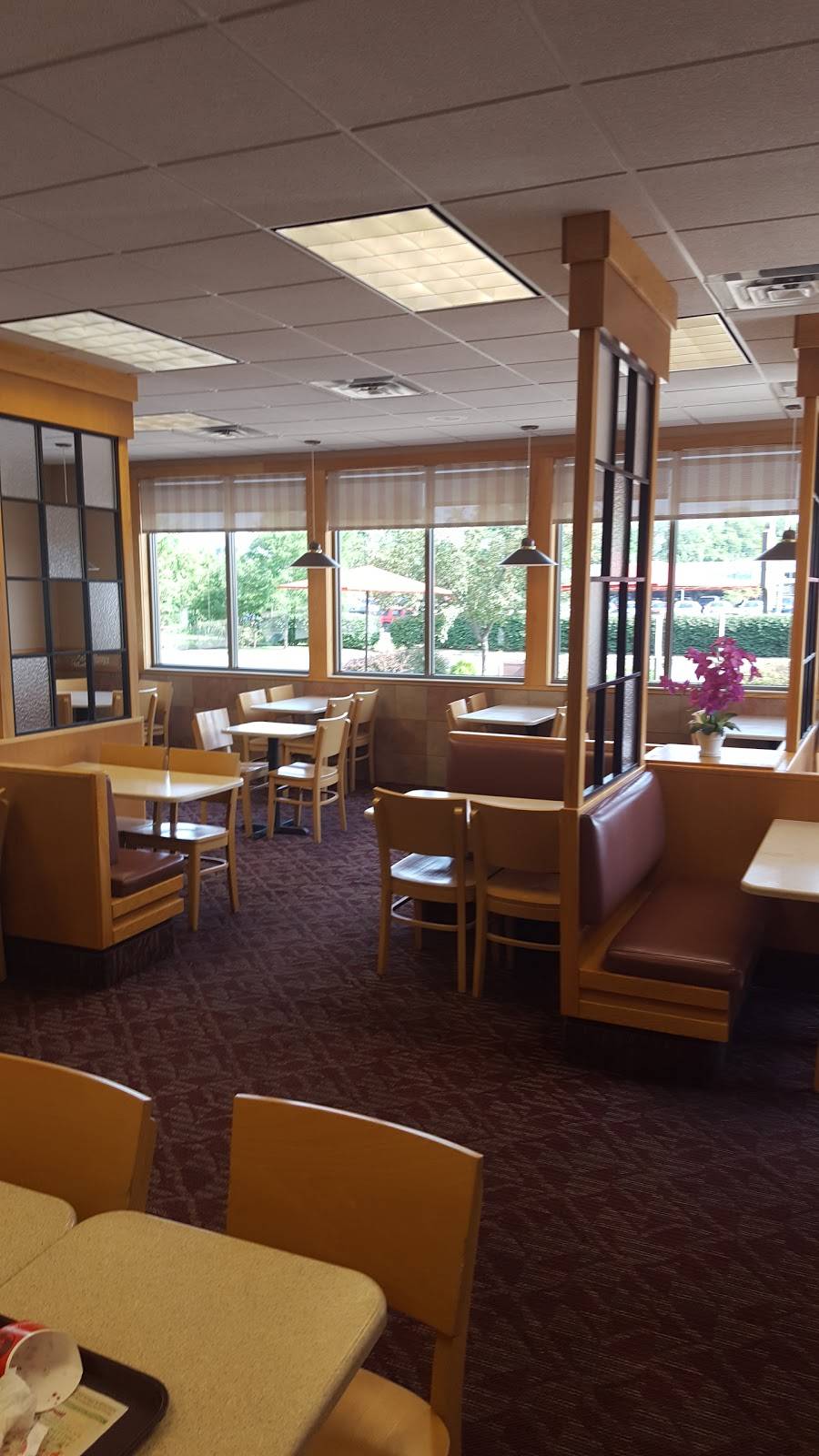 Wendys | restaurant | 1499 Boardwalk, Lexington, KY 40511, USA | 8592530403 OR +1 859-253-0403