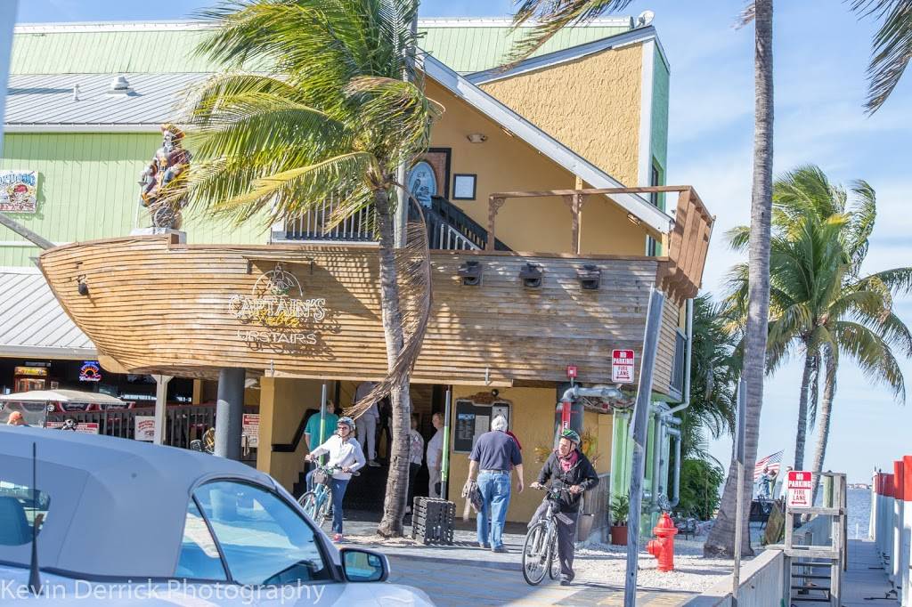 Village Fish Market & Restaurant | restaurant | 1200 W Retta Esplanade Ste J36, Punta Gorda, FL 33950, USA | 9416397959 OR +1 941-639-7959