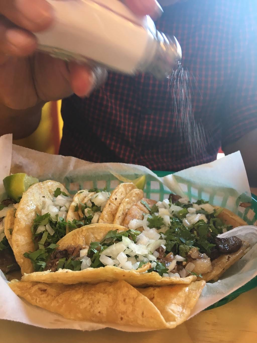 Taqueria Pericos Fast Tacos | restaurant | 4203 N Sterling Ave, Peoria, IL 61615, USA | 3098390856 OR +1 309-839-0856