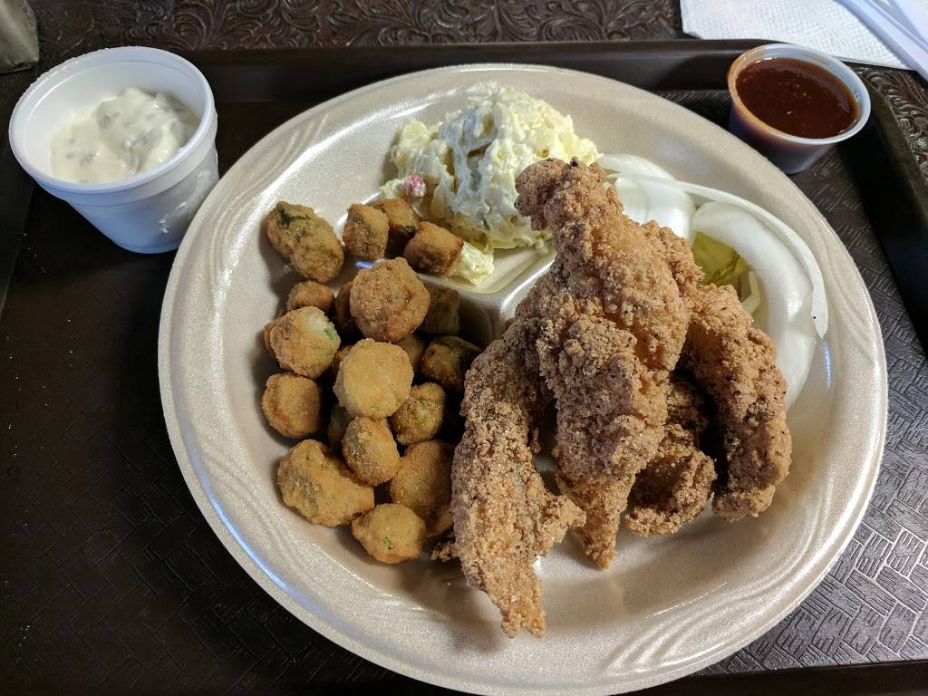 McBees BBQ | restaurant | 508 Landa St, New Braunfels, TX 78130, USA | 8306080422 OR +1 830-608-0422