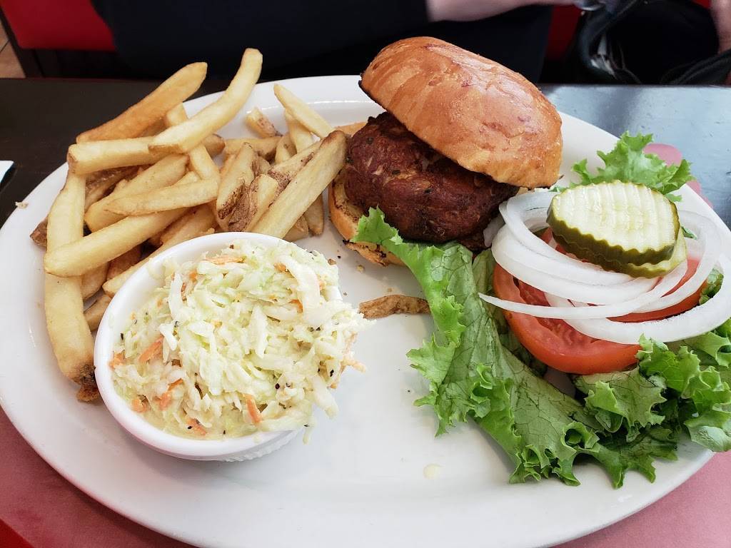 Adam’s Taphouse and Grille Kent Island | restaurant | 100 Abruzzi Dr, Chester, MD 21619, USA | 4106435050 OR +1 410-643-5050