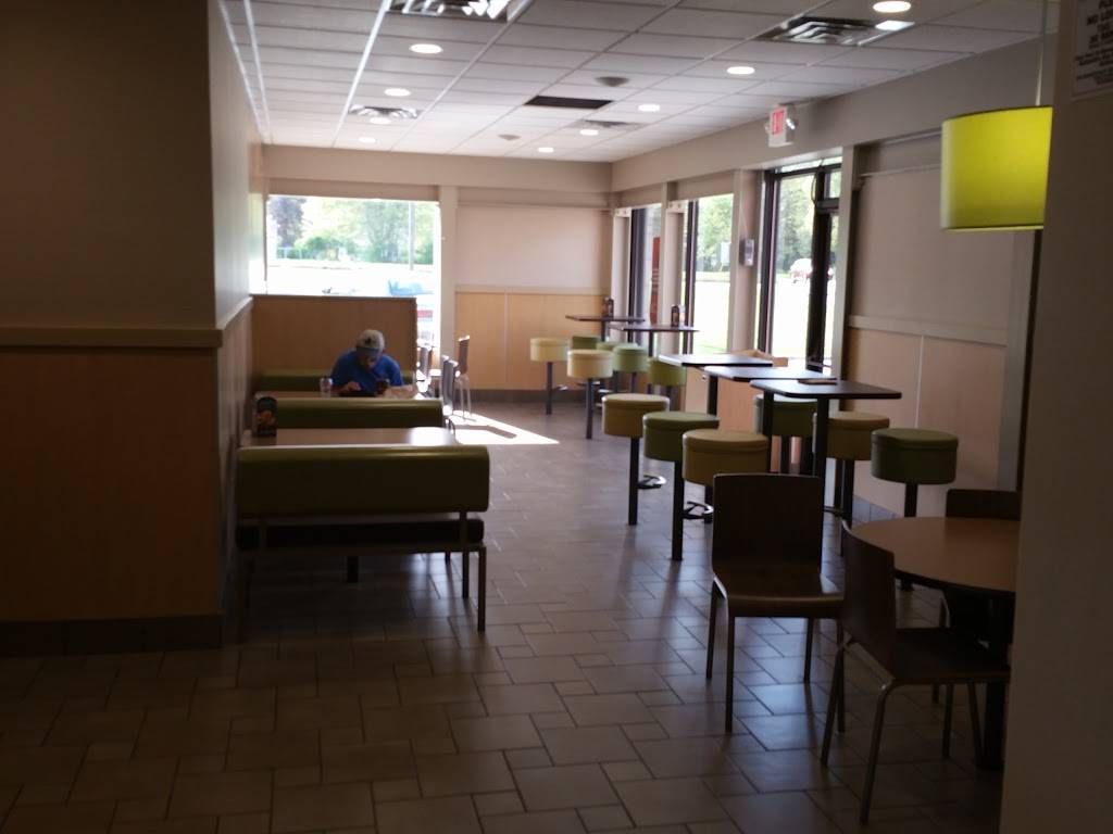 McDonalds | cafe | 150 East Ryno Rd, Coloma, MI 49038, USA | 2694683241 OR +1 269-468-3241