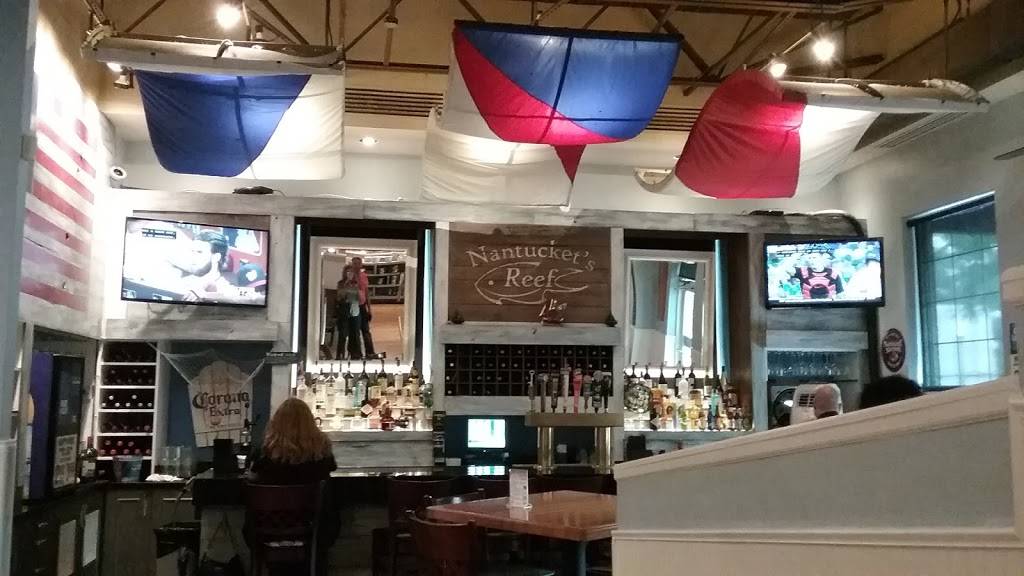 Nantuckets Reef | restaurant | 9755 Traville Gateway Dr, Rockville, MD 20850, USA | 3012797333 OR +1 301-279-7333