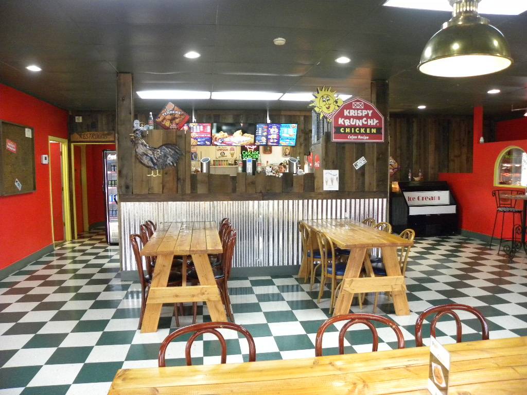 Sams Krispy Krunchy Chicken | restaurant | 218 OR-22, Mill City, OR 97360, USA | 5038976050 OR +1 503-897-6050