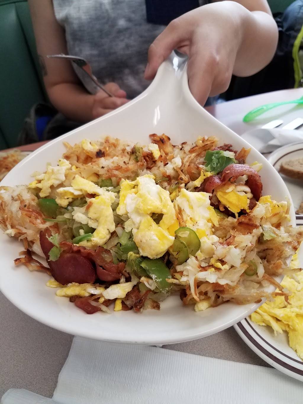 Jubilee Cafe | restaurant | 7203 N Kickapoo-Edwards Rd, Edwards, IL 61528, USA | 3096917778 OR +1 309-691-7778