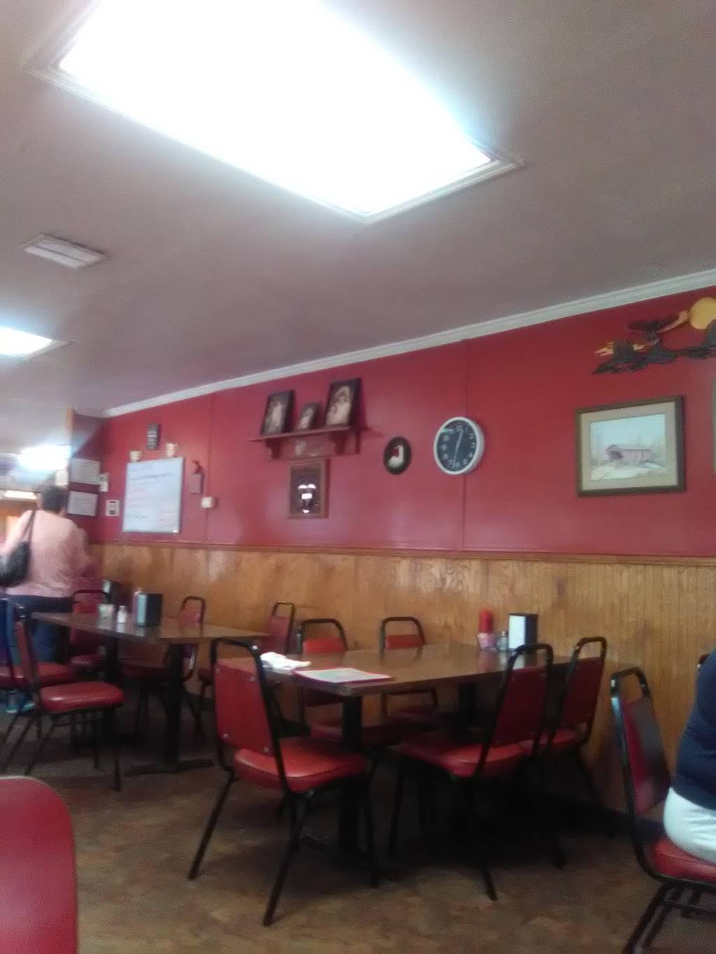 Smittys Cafe | restaurant | 12456 Whitehouse Pkwy, Woodbury, GA 30293, USA | 7065535241 OR +1 706-553-5241