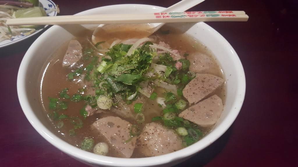 I love pho | restaurant | 2020 8th St, Coralville, IA 52241, USA | 3193591767 OR +1 319-359-1767