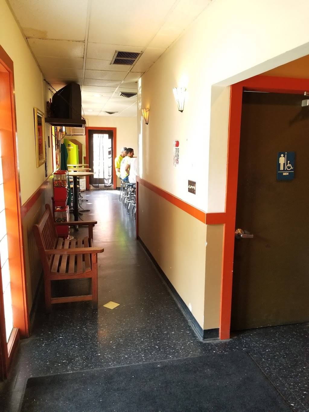 Big Jims Roadhouse | restaurant | 10 Cecil-Henderson Rd, Hendersonville, PA 15339, USA | 7247454774 OR +1 724-745-4774