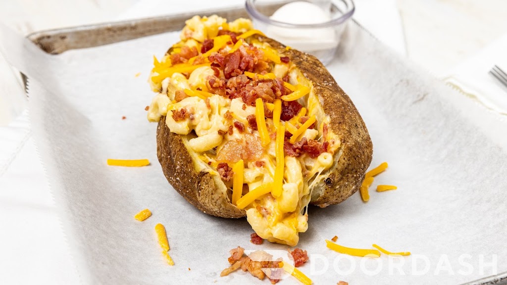 Dirty Potato | restaurant | Located in MacCheesy’s, 1920 E Independence St, Springfield, MO 65804, USA | 4173513084 OR +1 417-351-3084