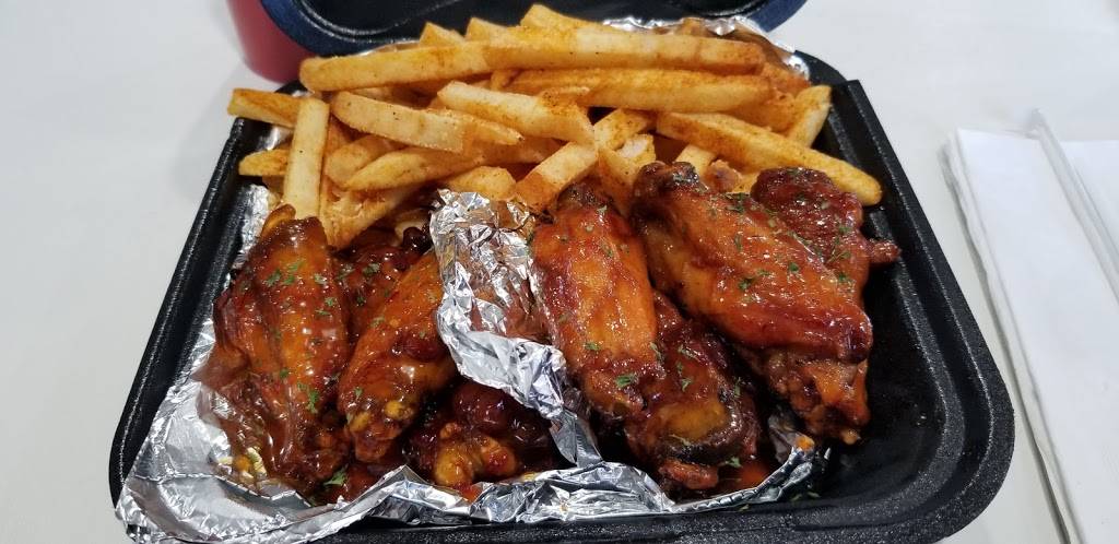 Urban Smoke Bar & Grille | restaurant | 7100 Aaron Aronov Dr, Fairfield, AL 35064, USA | 2056377041 OR +1 205-637-7041